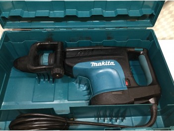 Молоток отбойный  Makita HM 1203 C 