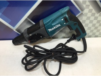 Перфоратор Makita HR 2470 